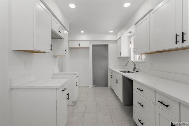 8932 Wormer, Redford, MI 48239