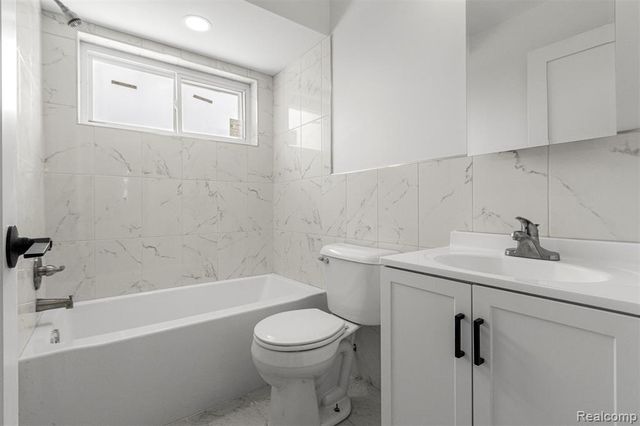 8932 Wormer, Redford, MI 48239