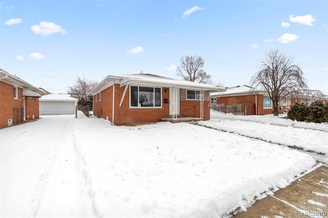 8932 Wormer, Redford, MI 48239