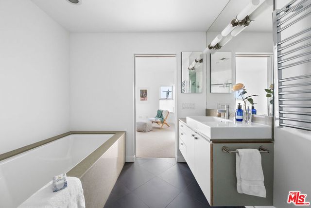 2913 3rd Street 304, Santa Monica, CA 90405
