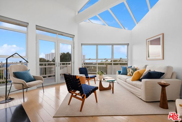 2913 3rd Street 304, Santa Monica, CA 90405