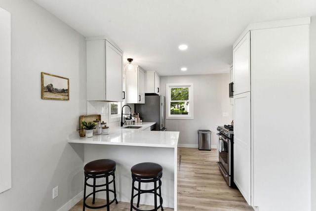 8200 Clinton Avenue S, Bloomington, MN 55420
