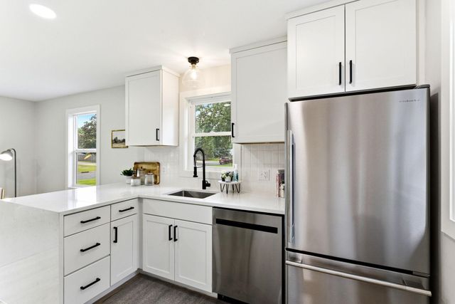 8200 Clinton Avenue S, Bloomington, MN 55420