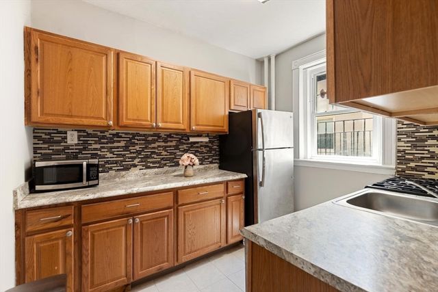 78 Glenville Ave 9, Boston, MA 02134