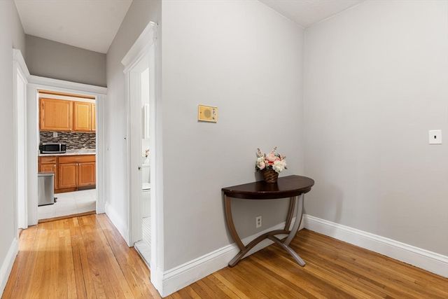 78 Glenville Ave 9, Boston, MA 02134