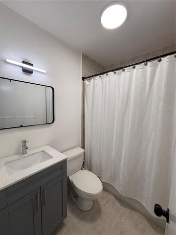 2445 SW 90th Avenue 1, Miami, FL 33165