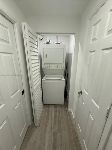 2445 SW 90th Avenue 1, Miami, FL 33165
