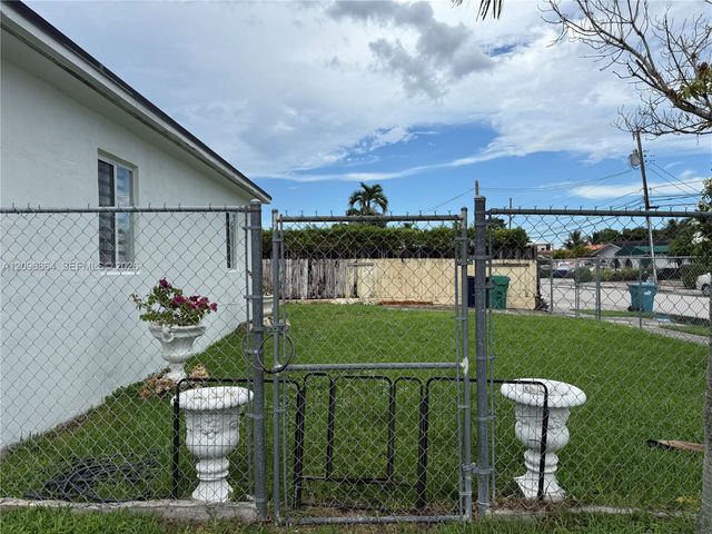 2445 SW 90th Avenue 1, Miami, FL 33165