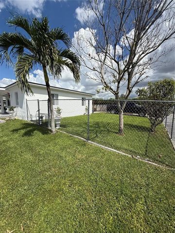 2445 SW 90th Avenue 1, Miami, FL 33165