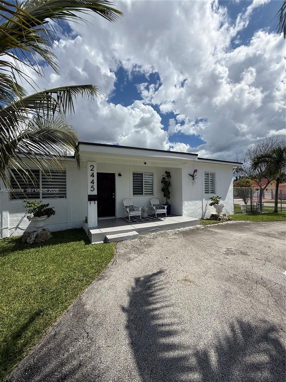 2445 SW 90th Avenue 1, Miami, FL 33165