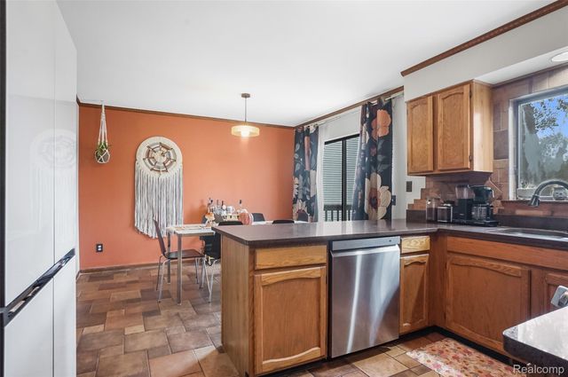 1490 Midwood Drive, White Lake Charter Township, MI 48386
