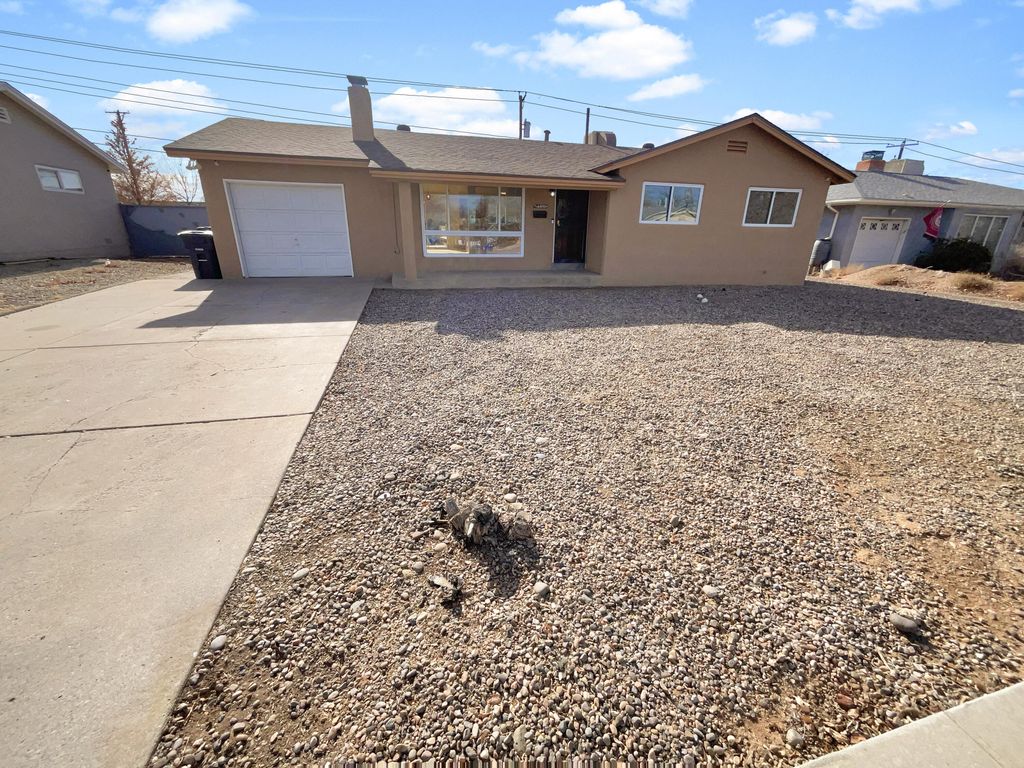 6400 Arvilla Avenue NE, Albuquerque, NM 87110