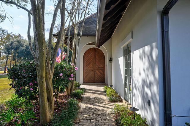 107 Cedar Tree Drive, Thibodaux, LA 70301