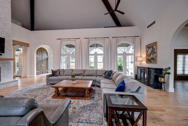 107 Cedar Tree Drive, Thibodaux, LA 70301