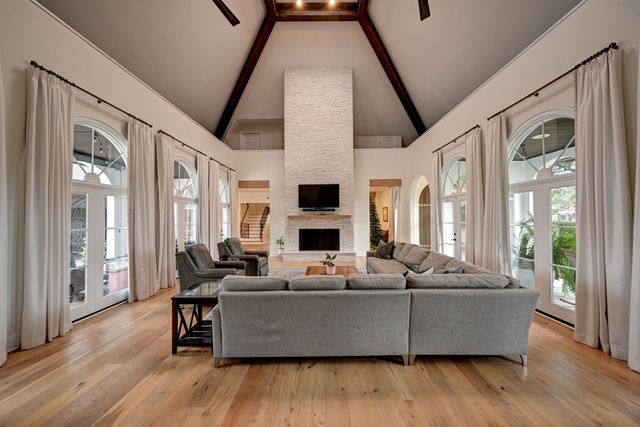 107 Cedar Tree Drive, Thibodaux, LA 70301