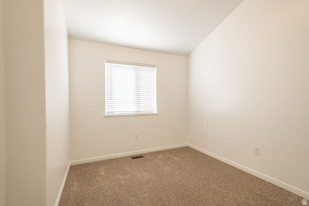 Image 17 of property listing at 13554 S BELLA MONTE DR, Draper, UT 84020