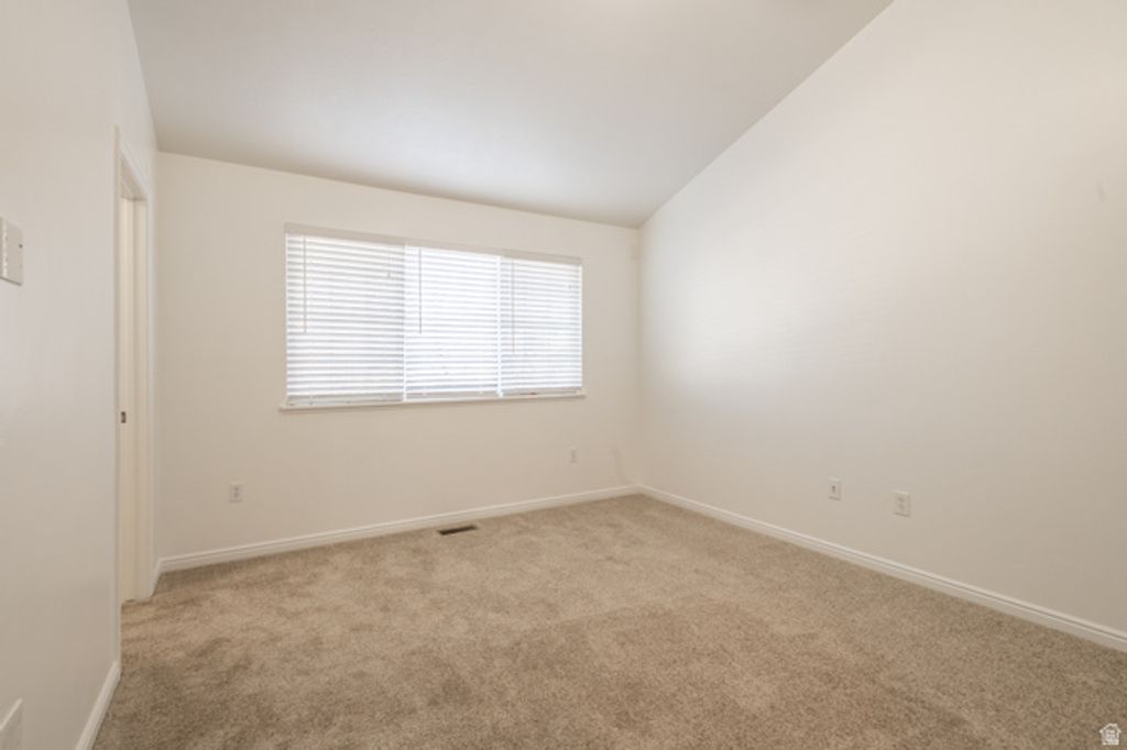 Image 21 of property listing at 13554 S BELLA MONTE DR, Draper, UT 84020