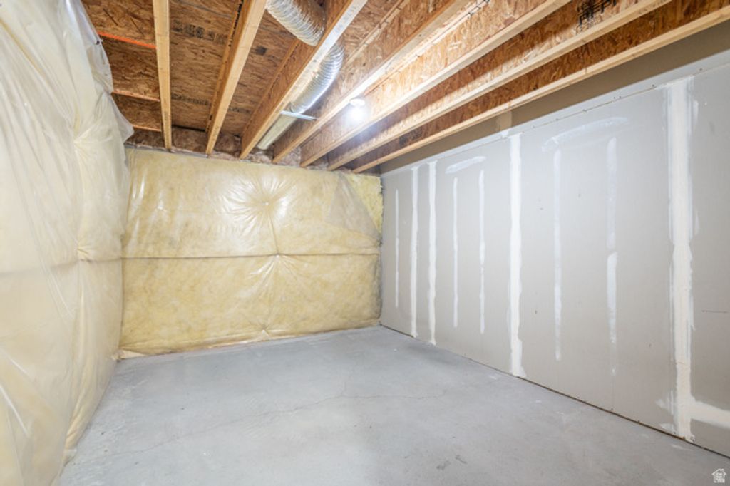 Image 24 of property listing at 13554 S BELLA MONTE DR, Draper, UT 84020