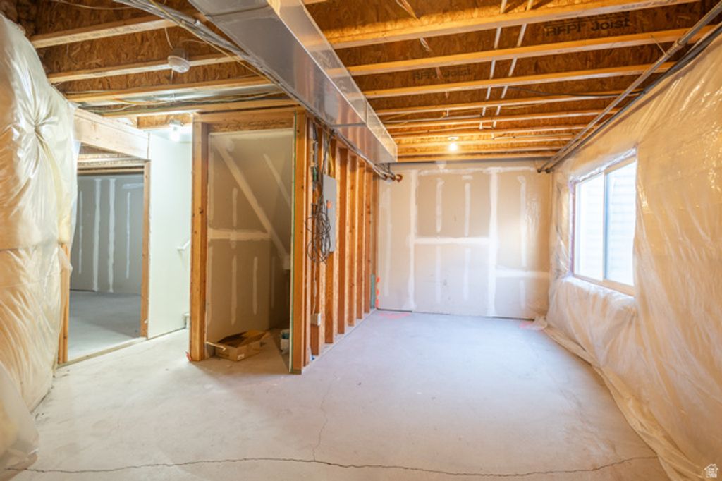 Image 25 of property listing at 13554 S BELLA MONTE DR, Draper, UT 84020