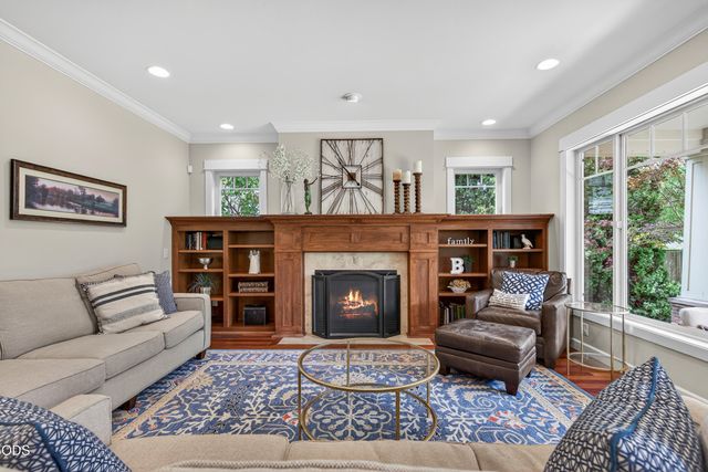 2630 Kerrisdale Ridge Drive, Medford, OR 97504