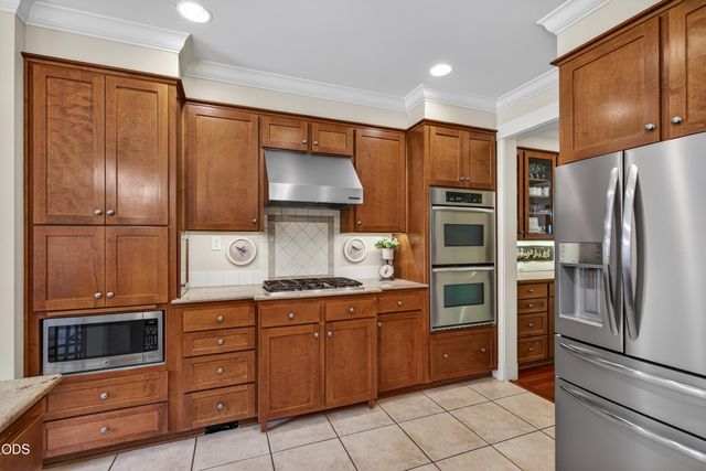 2630 Kerrisdale Ridge Drive, Medford, OR 97504