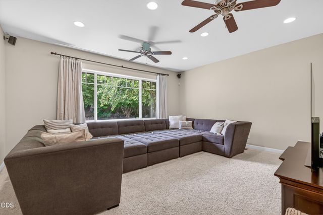 2630 Kerrisdale Ridge Drive, Medford, OR 97504