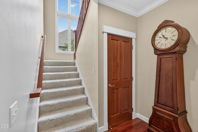 2630 Kerrisdale Ridge Drive, Medford, OR 97504