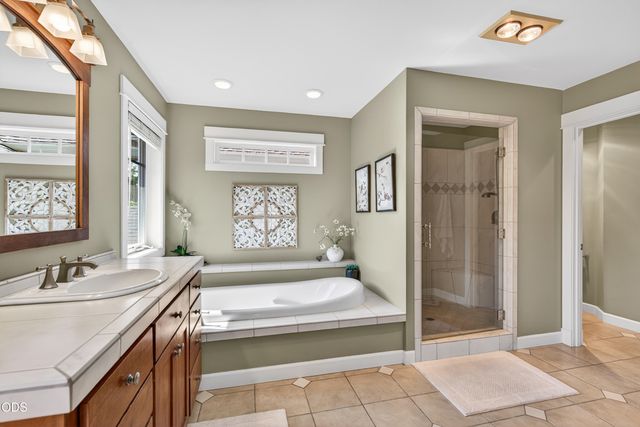 2630 Kerrisdale Ridge Drive, Medford, OR 97504
