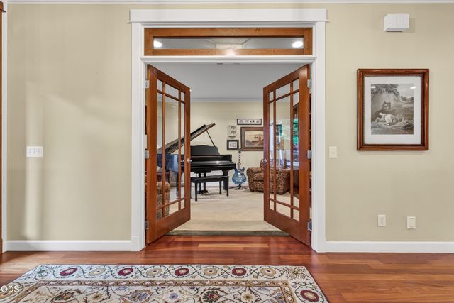 2630 Kerrisdale Ridge Drive, Medford, OR 97504