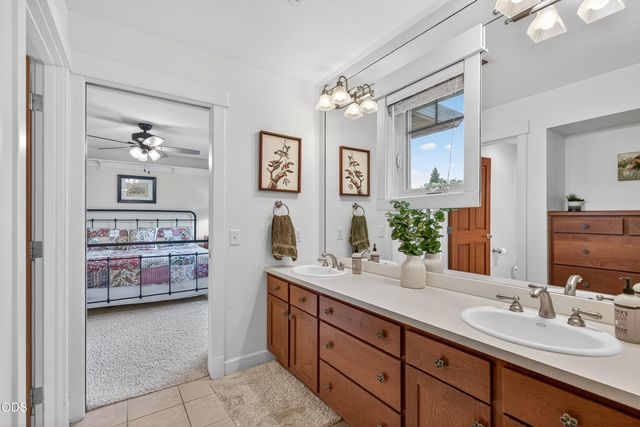 2630 Kerrisdale Ridge Drive, Medford, OR 97504