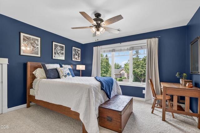 2630 Kerrisdale Ridge Drive, Medford, OR 97504