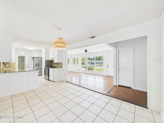 309 Roselawn Boulevard, Lafayette, LA 70503