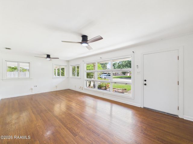 309 Roselawn Boulevard, Lafayette, LA 70503