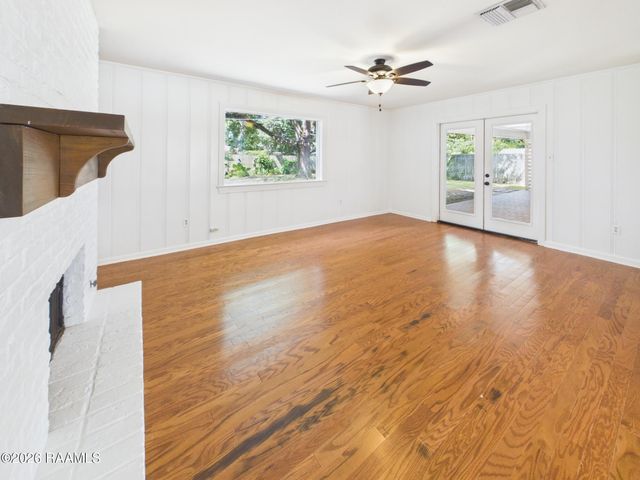 309 Roselawn Boulevard, Lafayette, LA 70503