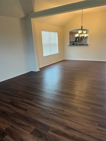 1113 Manhassett Court, Fort Worth, TX 76140