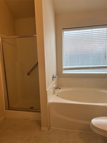 1113 Manhassett Court, Fort Worth, TX 76140