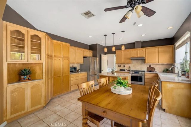 3821 Sierra Madre Court, Simi Valley, CA 93063