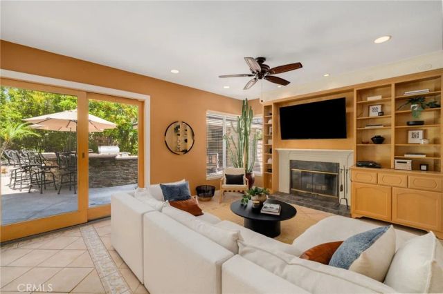 3821 Sierra Madre Court, Simi Valley, CA 93063