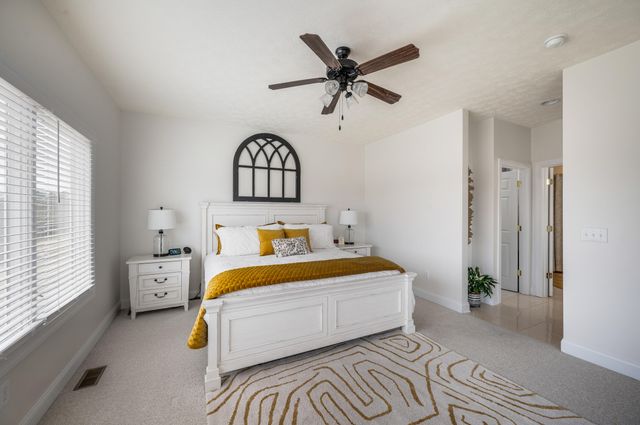 1052 La Casa CT, Moneta, VA 24121