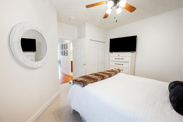 1052 La Casa CT, Moneta, VA 24121