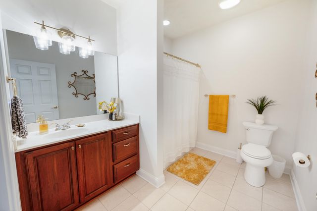 1052 La Casa CT, Moneta, VA 24121