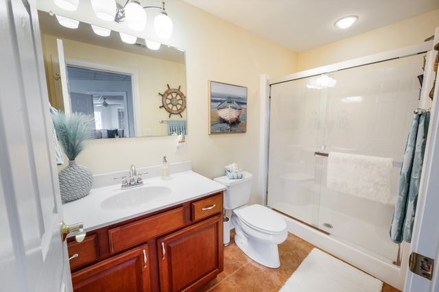 1052 La Casa CT, Moneta, VA 24121