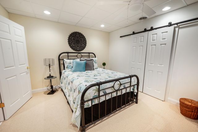 1052 La Casa CT, Moneta, VA 24121