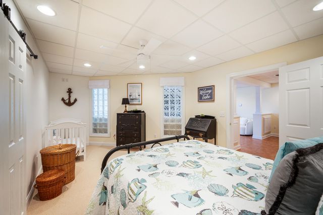 1052 La Casa CT, Moneta, VA 24121