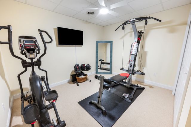 1052 La Casa CT, Moneta, VA 24121