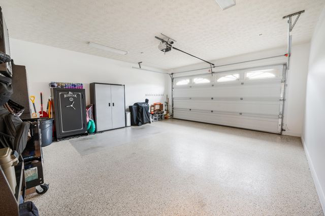 1052 La Casa CT, Moneta, VA 24121