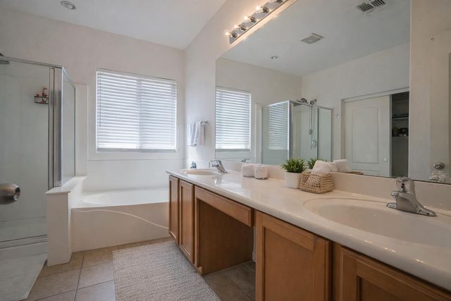 9377 W Milkweed Loop, Phoenix, AZ 85037