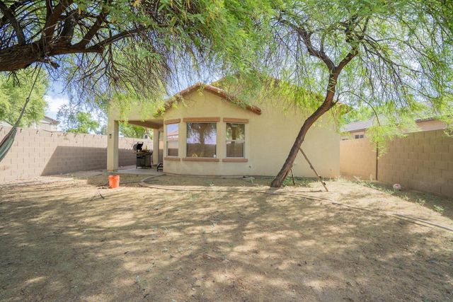 9377 W Milkweed Loop, Phoenix, AZ 85037