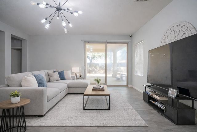 9377 W Milkweed Loop, Phoenix, AZ 85037