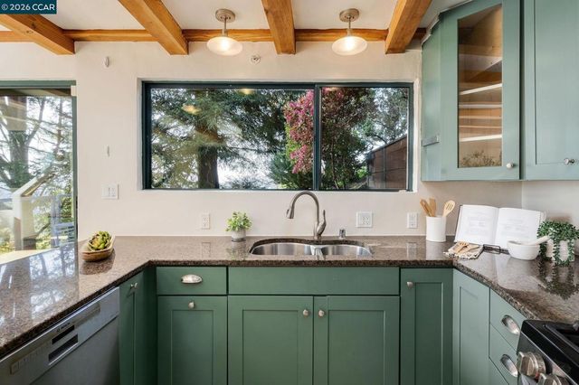 161 161 Panoramic Way, Berkeley, CA 94704